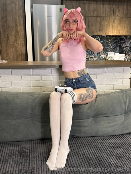 Thatangelinaelfie onlyfans nude leaks