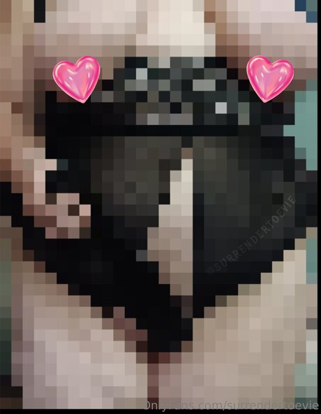 Surrendertoevie onlyfans leaks