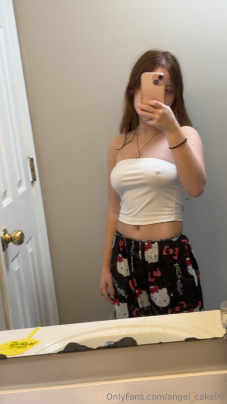Angel Cake06 onlyfans page