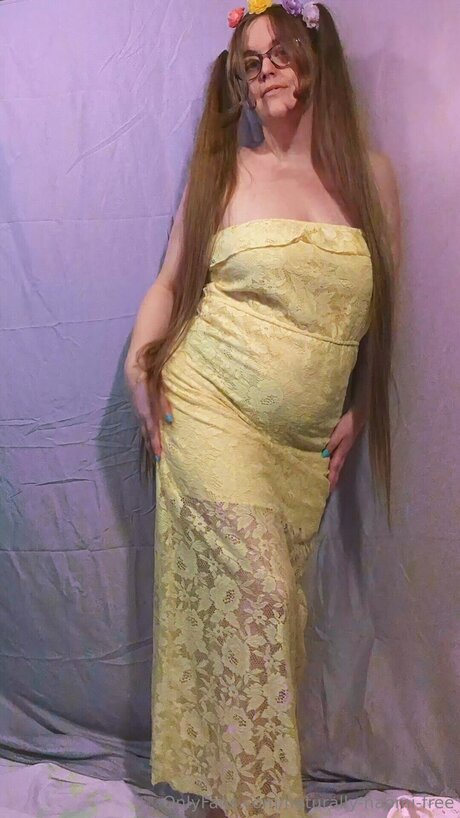 Naturally Naomi Free onlyfans leaka