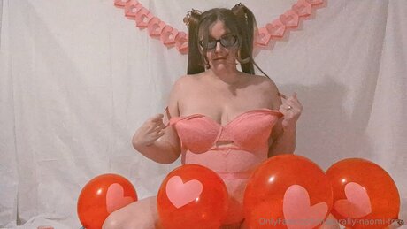 Naturally Naomi Free onlyfans leakes