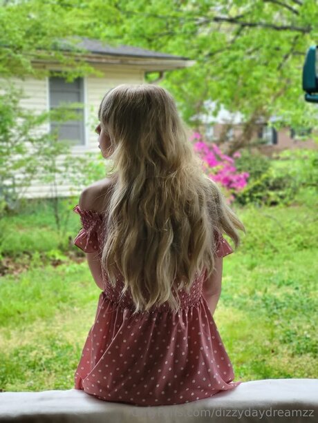 Dizzydaydreamzz onlyfans nude tits