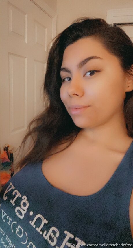 Ameliamacheriefree onlyfans nude