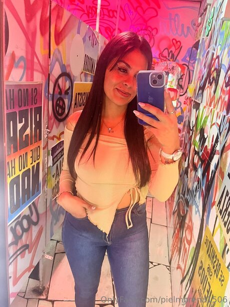 Pielmorena1506 onlyfans strip tease