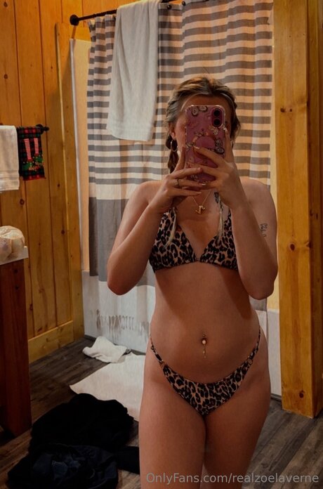 Realzoelaverne topless onlyfans