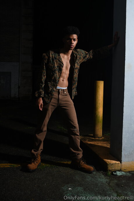 Kurlyheadtrelll strip onlyfans