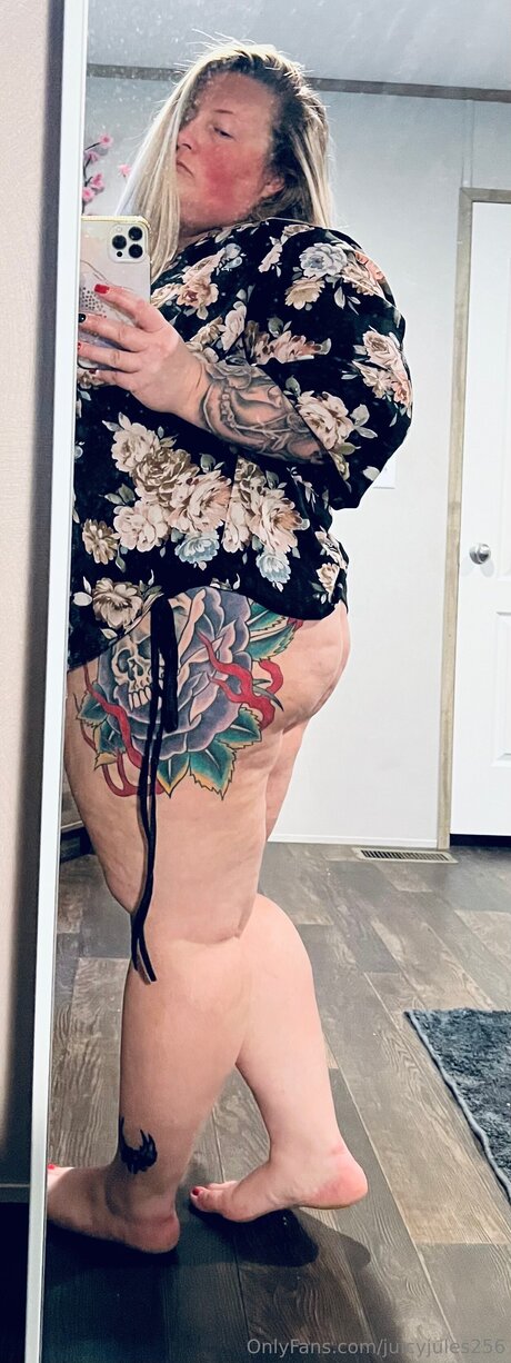 Juicyjules256 porn only fans
