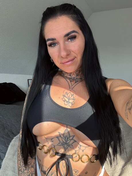 Justineblack nsfw onlyfans