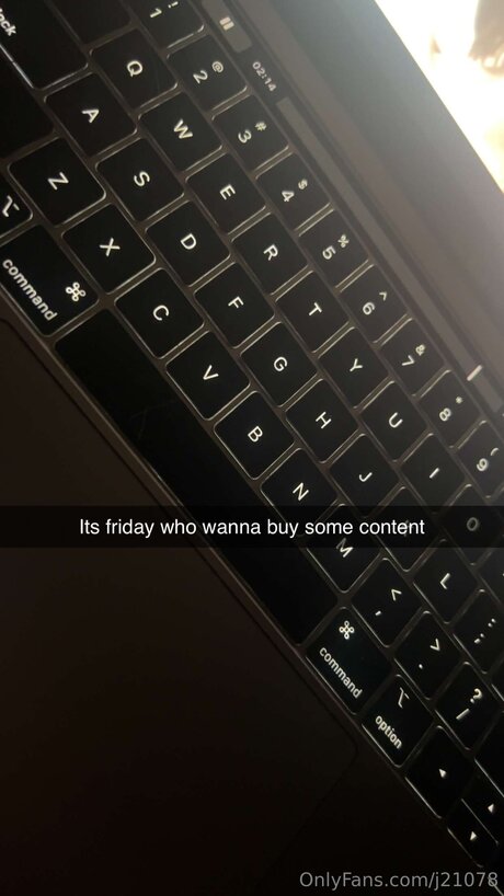 J21078 onlyfans leak new