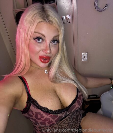 Theblondiebunnyx onlyfans photo