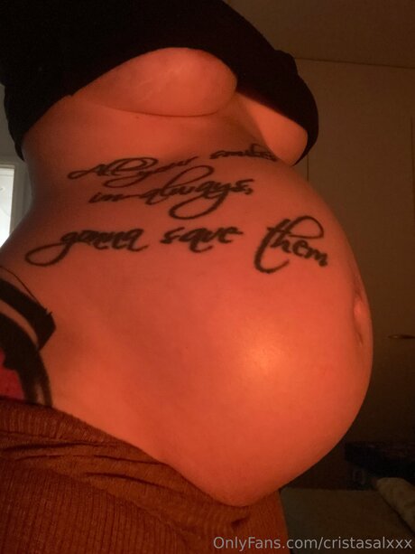 Cristasalxxx onlyfans striptease