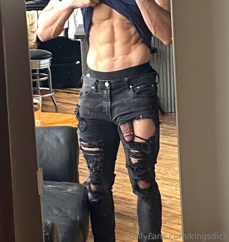 Kingsdick onlyfans posts