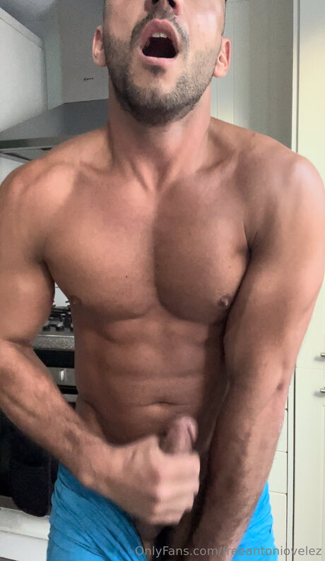 Freeantoniovelez leaked onlyfans sex