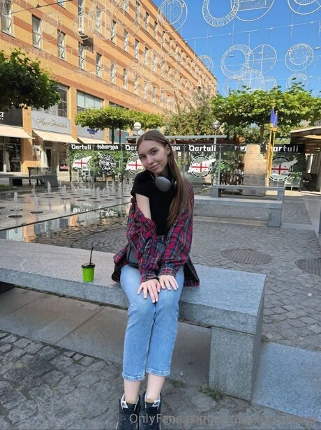 Elizabeth Mylove onlyfans lesk