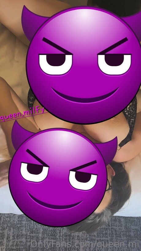 Queen Mi onlyfans naked porn