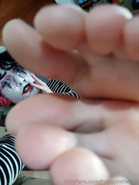 Froggyinthebox nude leaks onlyfans