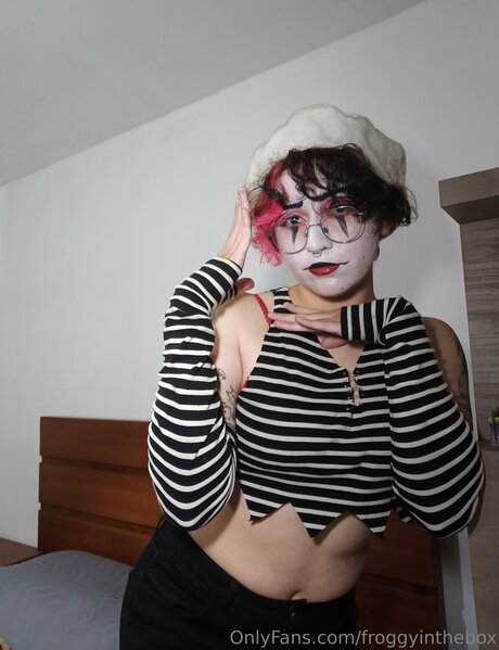 Froggyinthebox onlyfans leaj