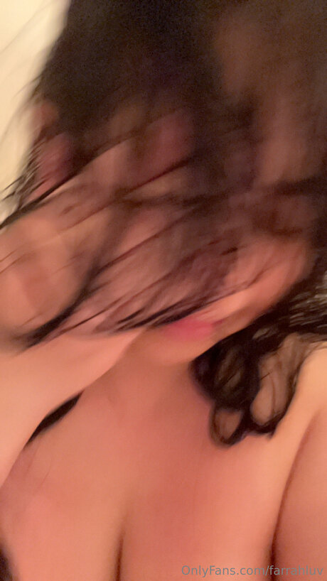 Farrahluv en onlyfans