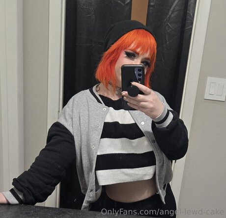 Angel Lewd Cake onlyfans pics nude