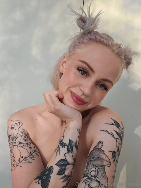 Julie Karkki onlyfans pics