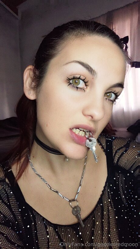 Goddesredmoon onlyfans leaked dirtyship