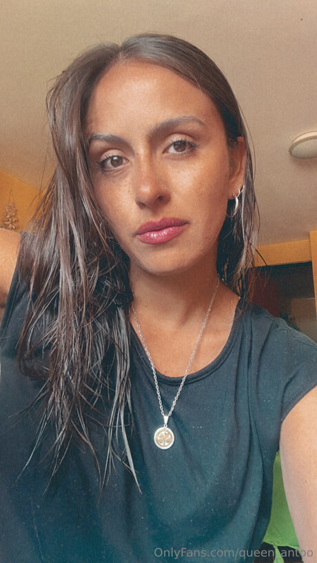 Queen Antoo onlyfans for free