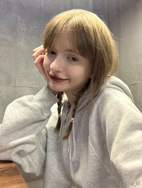 Lola Lil onlyfans content