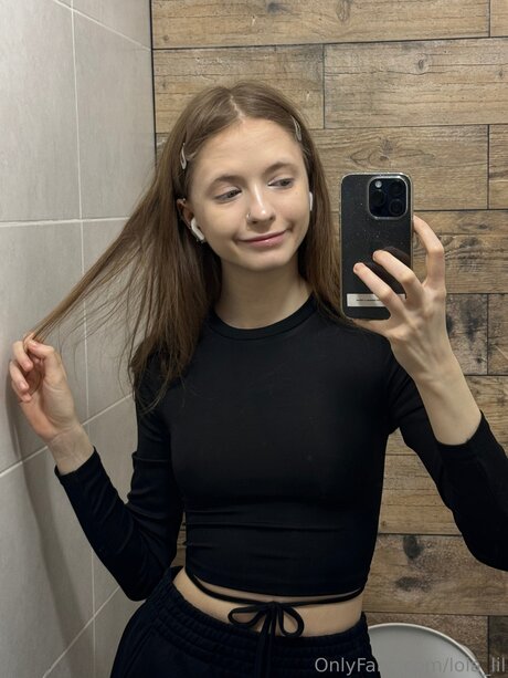 Lola Lil onlyfans pictures