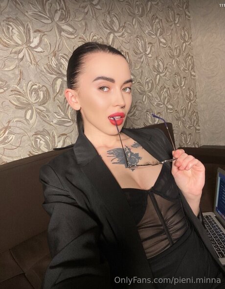Pieni Minna only fans naked