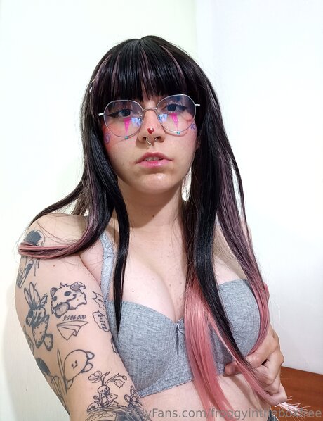 Froggyintheboxfree onlyfans.