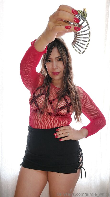 Almie White onlyfans public photos