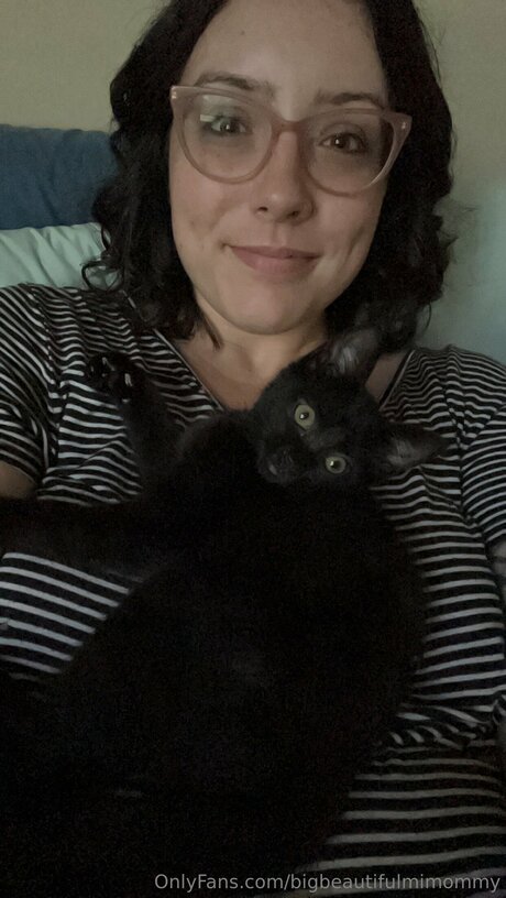 Bigbeautifulmimommy leaks onlyfans