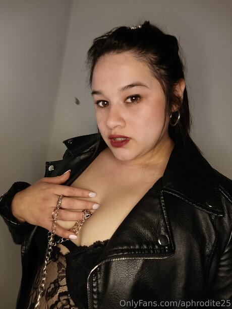 Aphrodite25 only fans porn