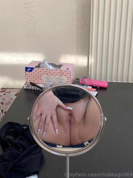 Chubbygirll69 onlyfans model