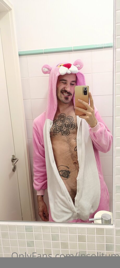 Insolitum naked onlyfans