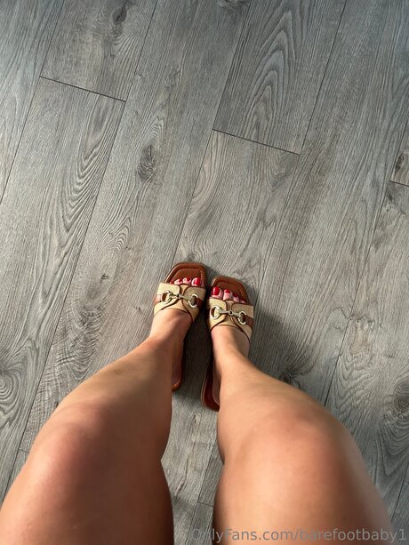 Barefootbaby1 onlyfans leajs