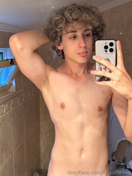 Itsgomesofc nude only fans