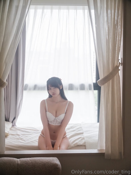 Coder Ting nude only fans leaks