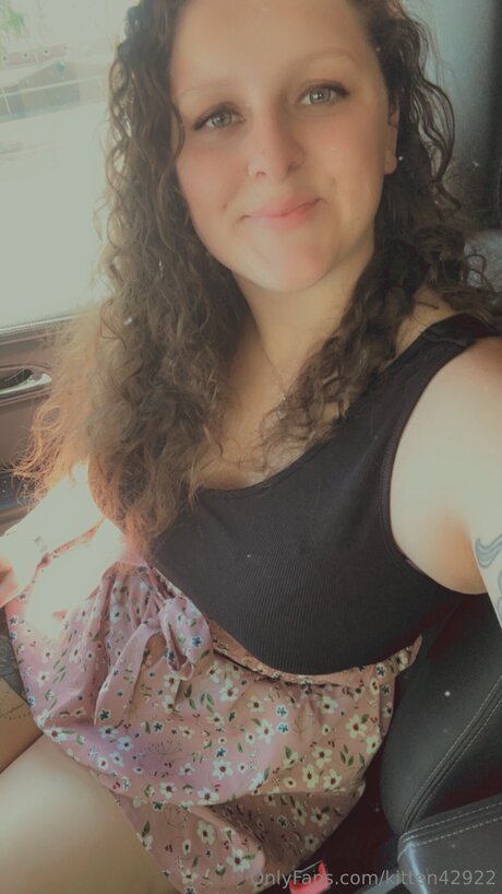 Kitten42922 nude on onlyfans