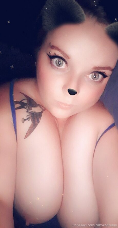 Rubyredrobin onlyfans tits
