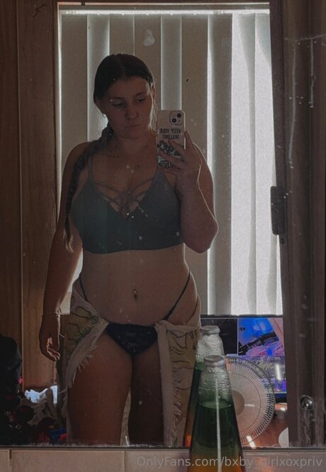 Bxby Girlxoxpriv nude onlyfans