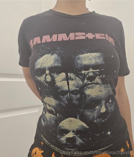 Tinybleachpixie onlyfans xxx