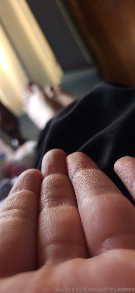 Dawnofthegiantess xxx onlyfans