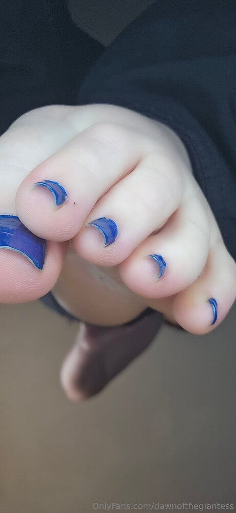 Dawnofthegiantess nudes onlyfans leak