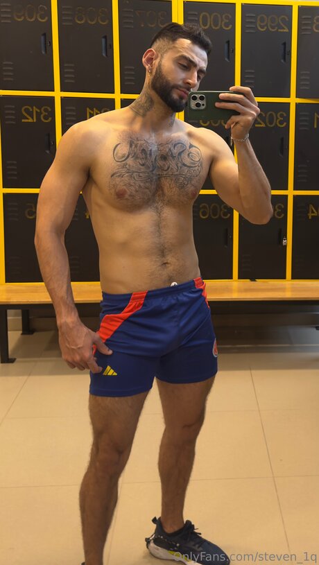 Steven 1q nude porn onlyfans