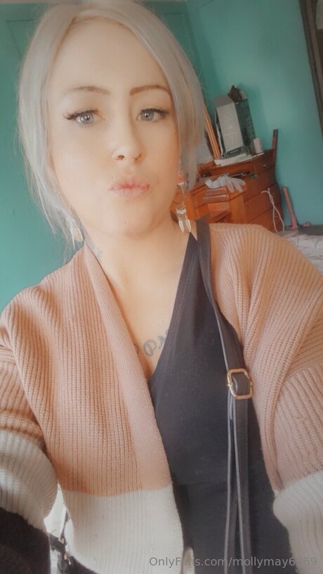 Mollymay6969 nude onlyfans leak