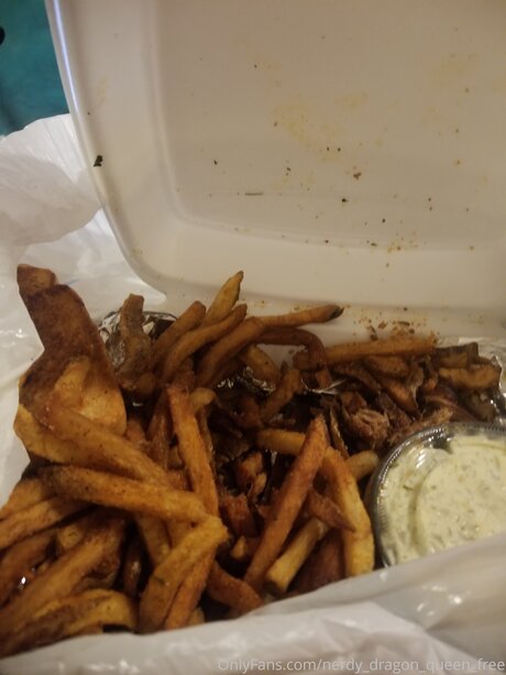 Nerdy Dragon Queen Free leaked onlyfans nude