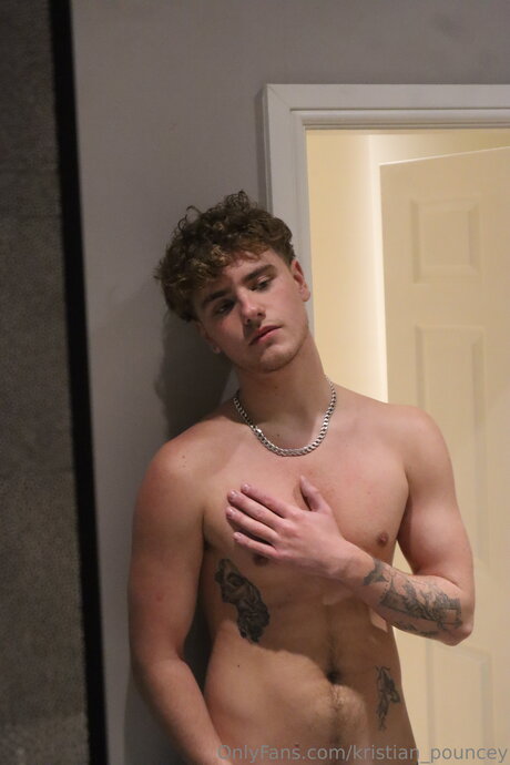 Kristian Pouncey onlyfans leaked tits