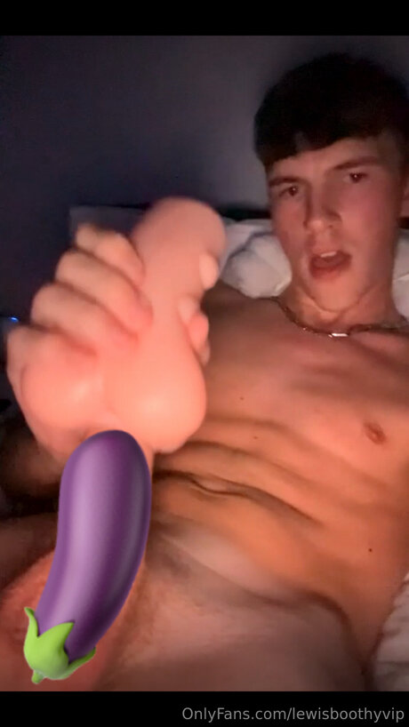 Lewisboothyvip onlyfans xxx