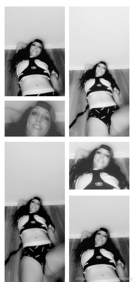 Hislittlemommy nude only fans leaks